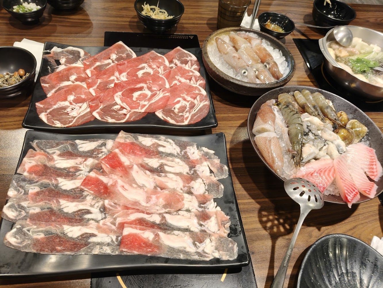 藝釜職人鍋物牛肉與海鮮組合