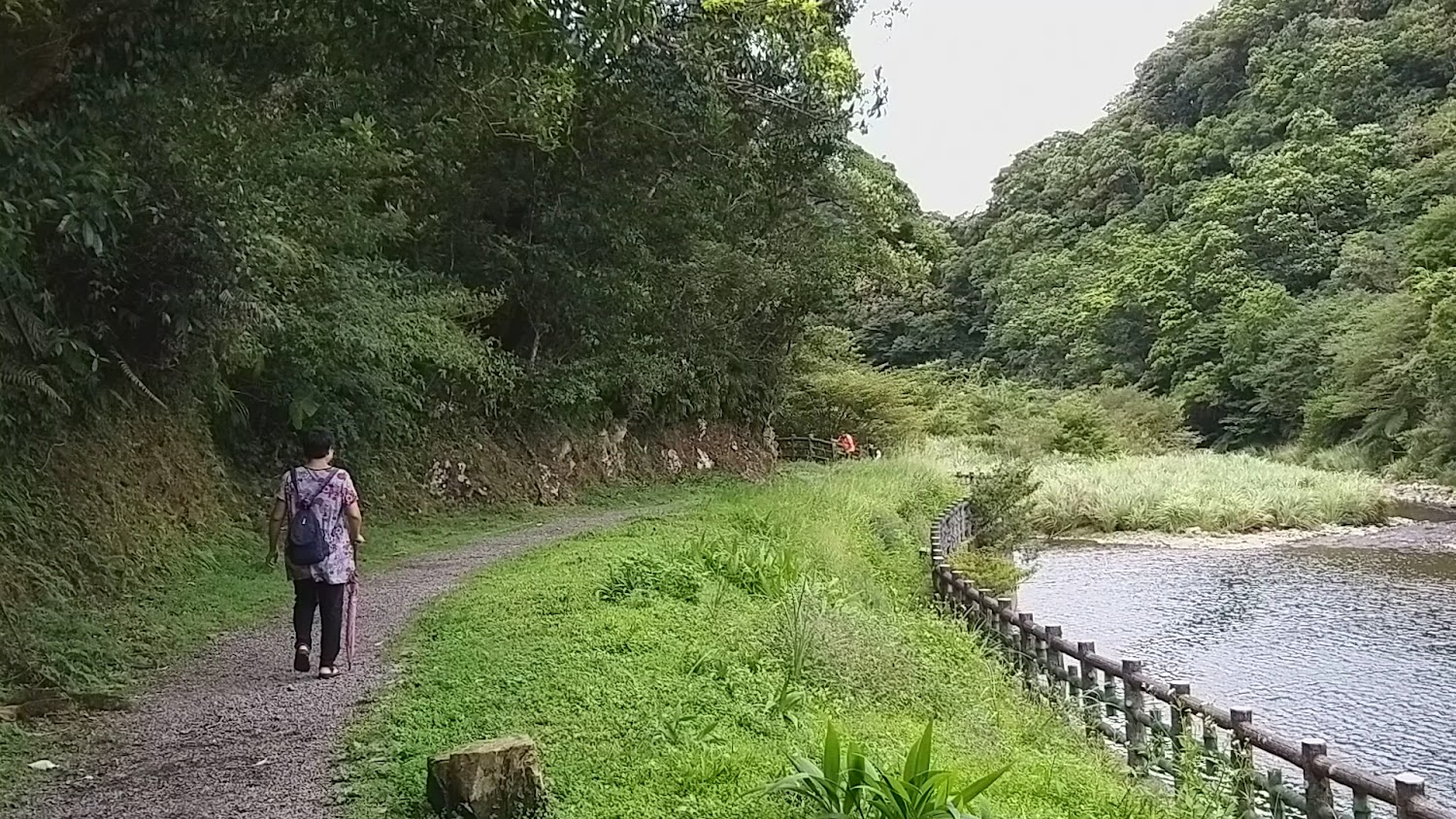 淡蘭古道灣潭段森林護欄步道
