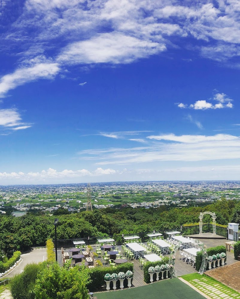 極光森林寬廣戶外景觀區