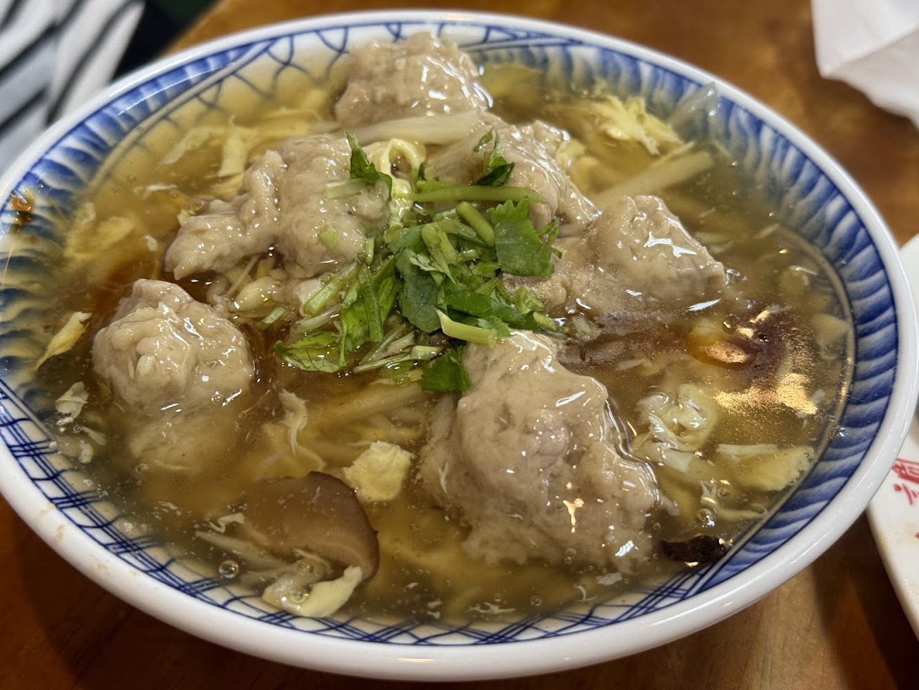 台灣小調餛飩湯配料豐富