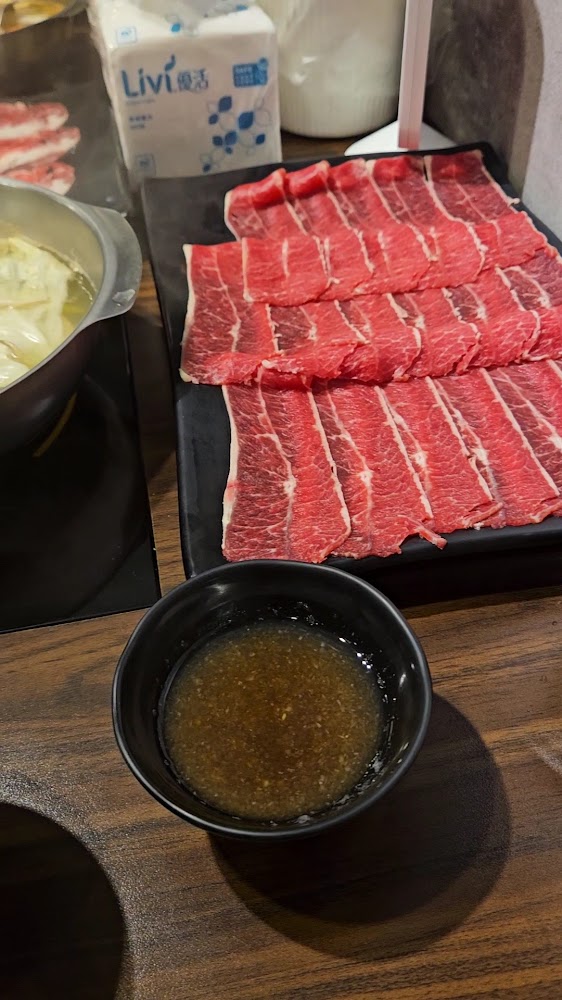 藝釜職人鍋物牛肉與火鍋湯底
