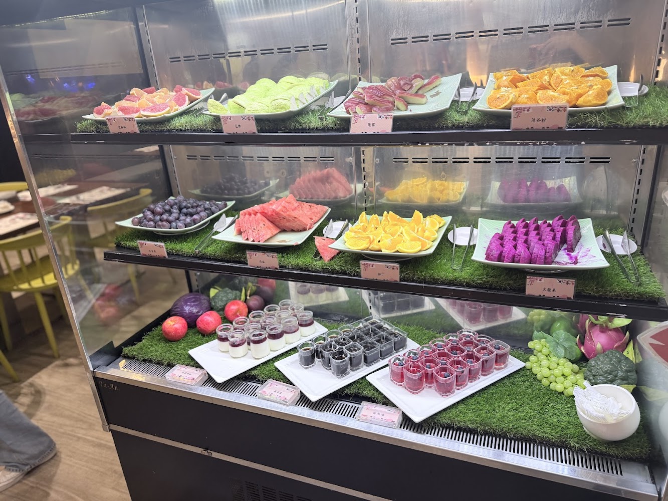 食譜自助百匯水果與甜點冷藏櫃