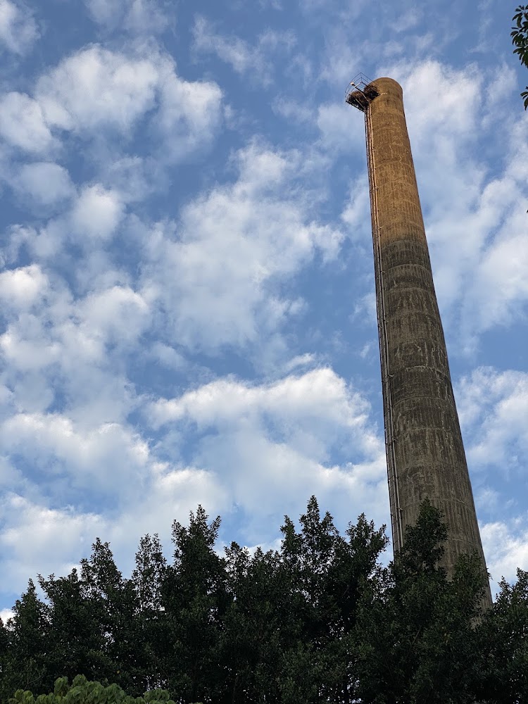 台北華山文創園區煙囪景觀