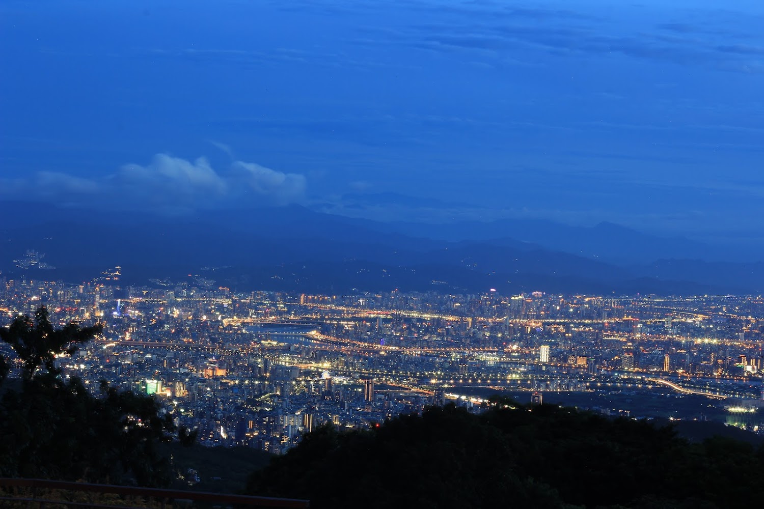 竹子湖觀景台夜景遠眺