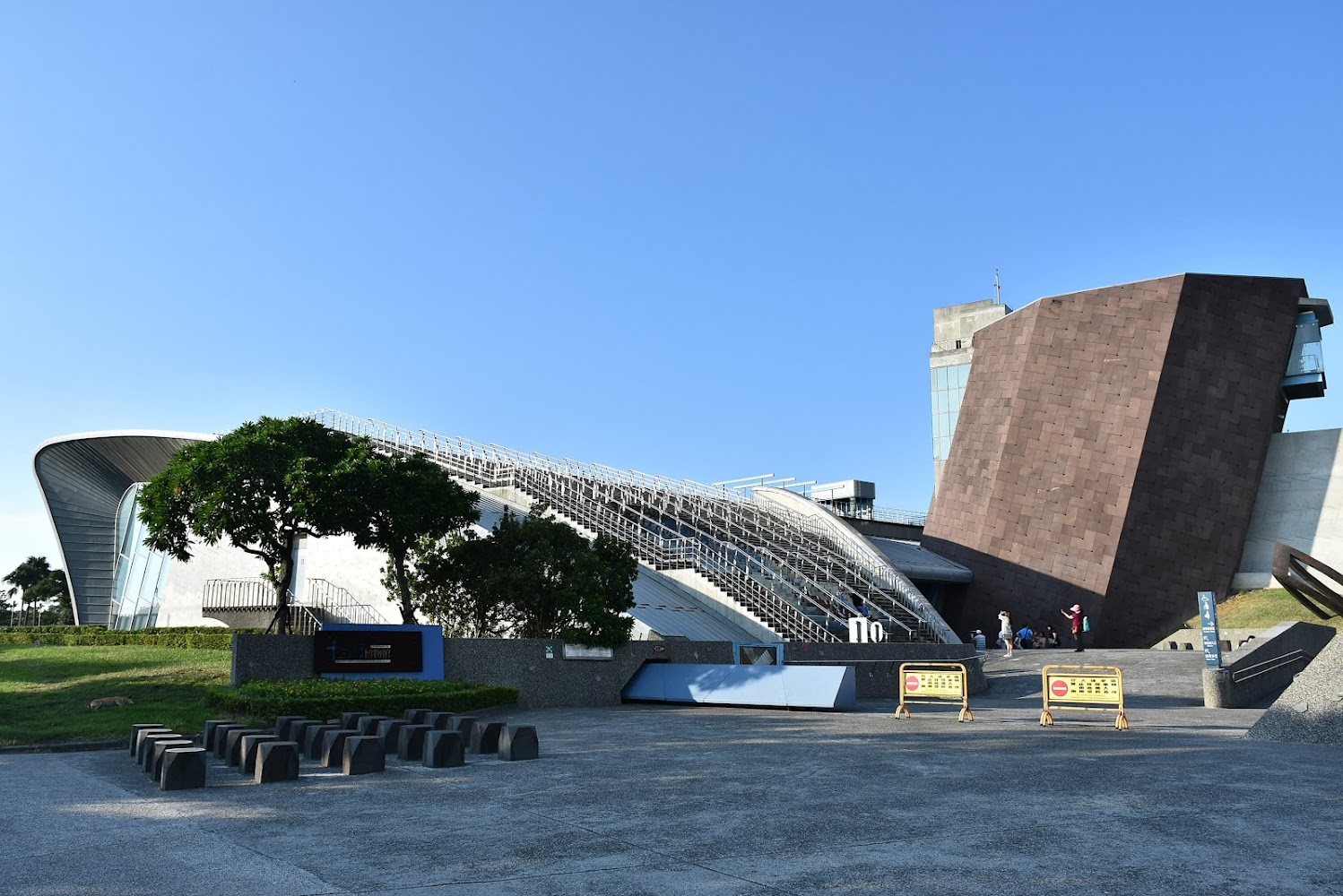 新北市立十三行博物館外觀建築
