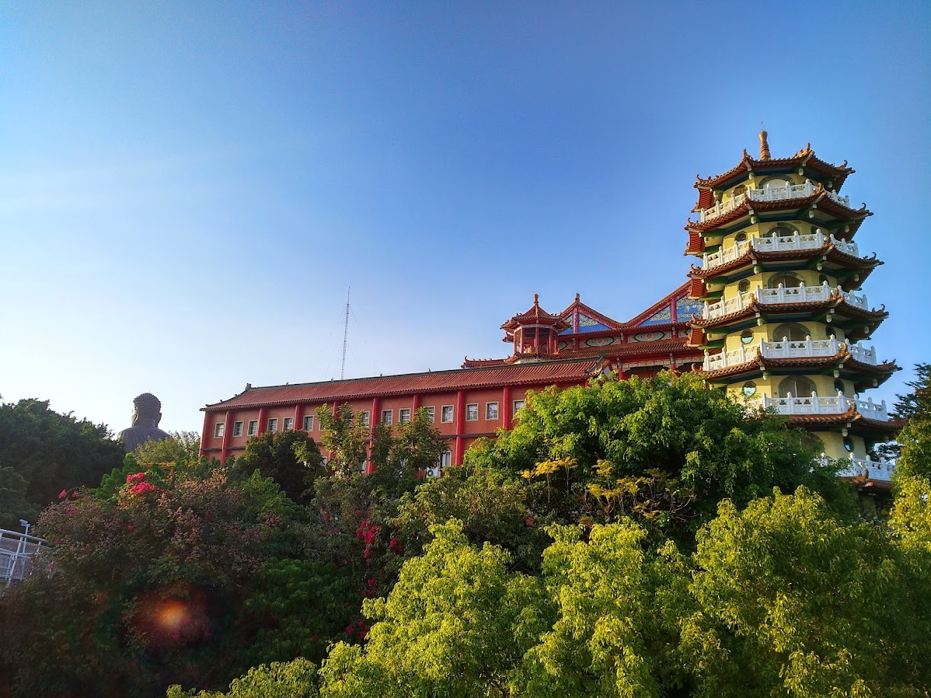 八卦山大佛周邊寺廟與塔樓
