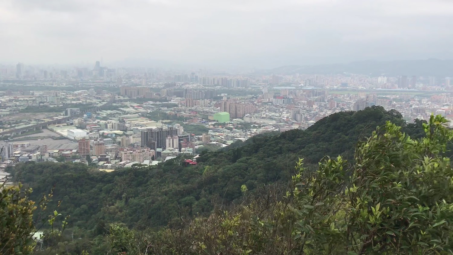 青龍嶺俯瞰城市景觀