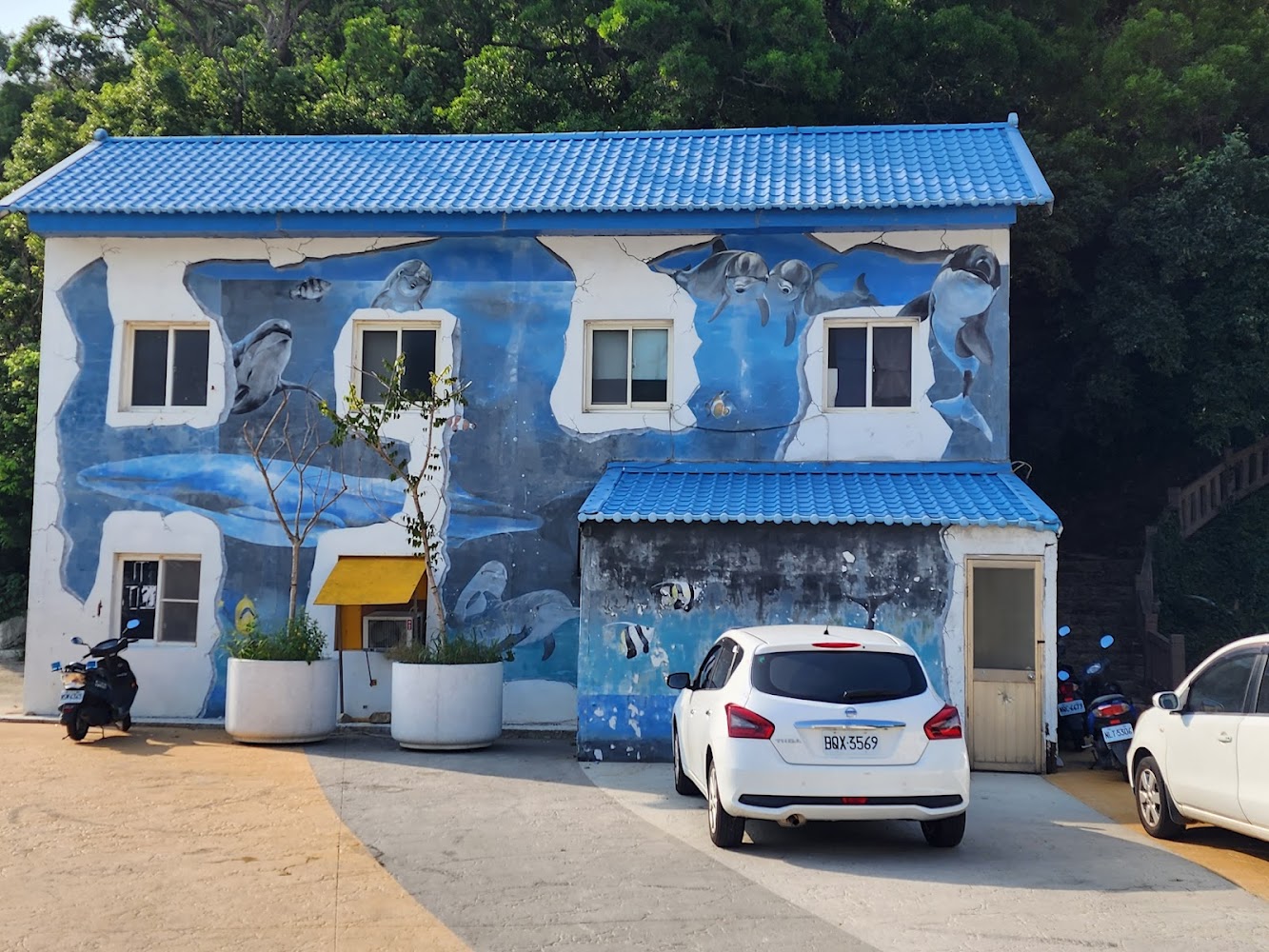 藍眼淚生態館建築外觀