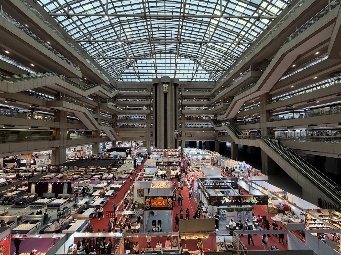 台北世界貿易中心展覽大樓活動打卡空間