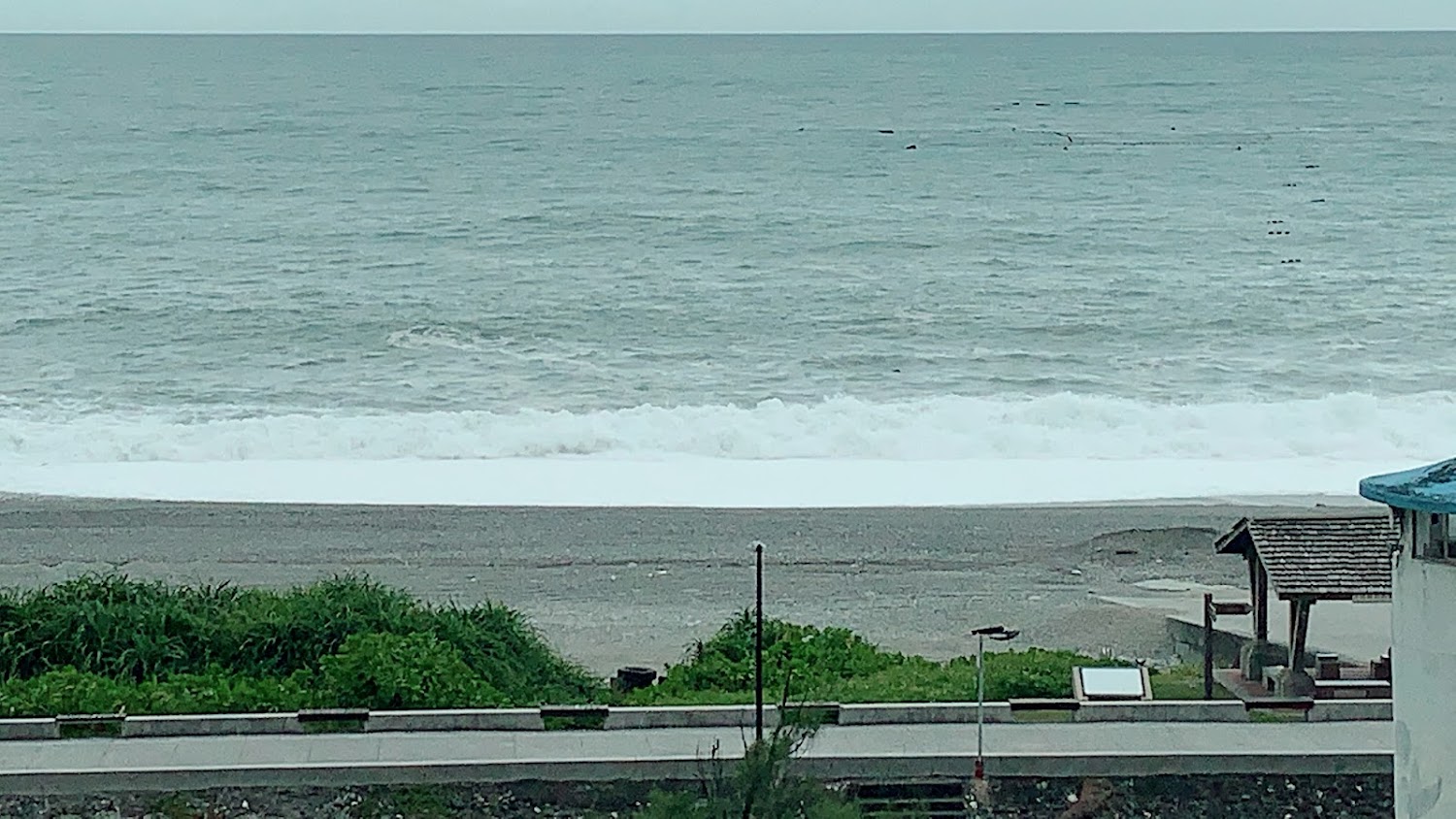 七星潭步道與海灘景觀