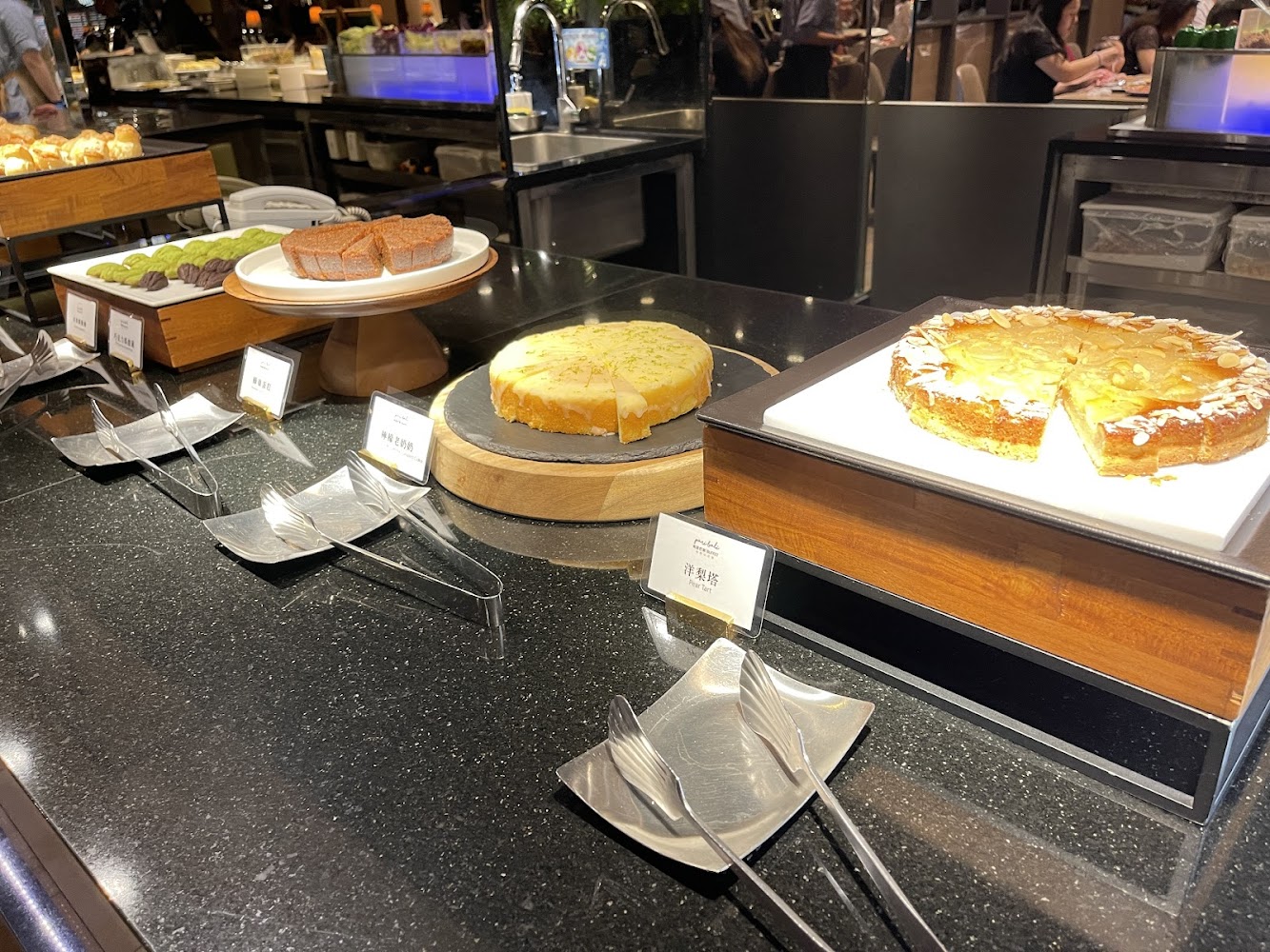 聯上大飯店甜點區