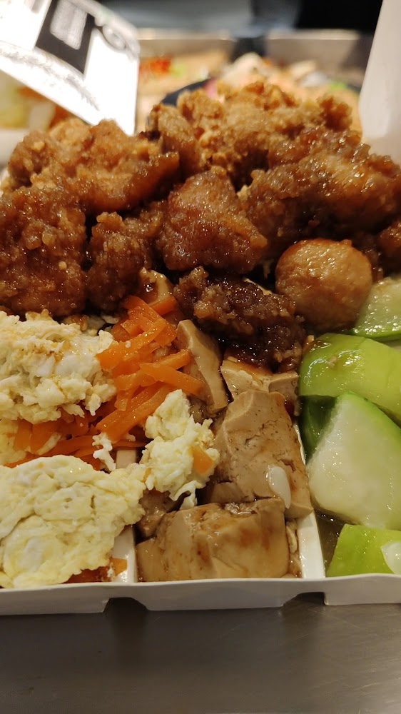 赤崁傳統美食舖台式便當