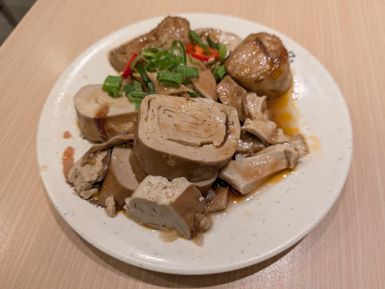 竹北黑滷味拼盤