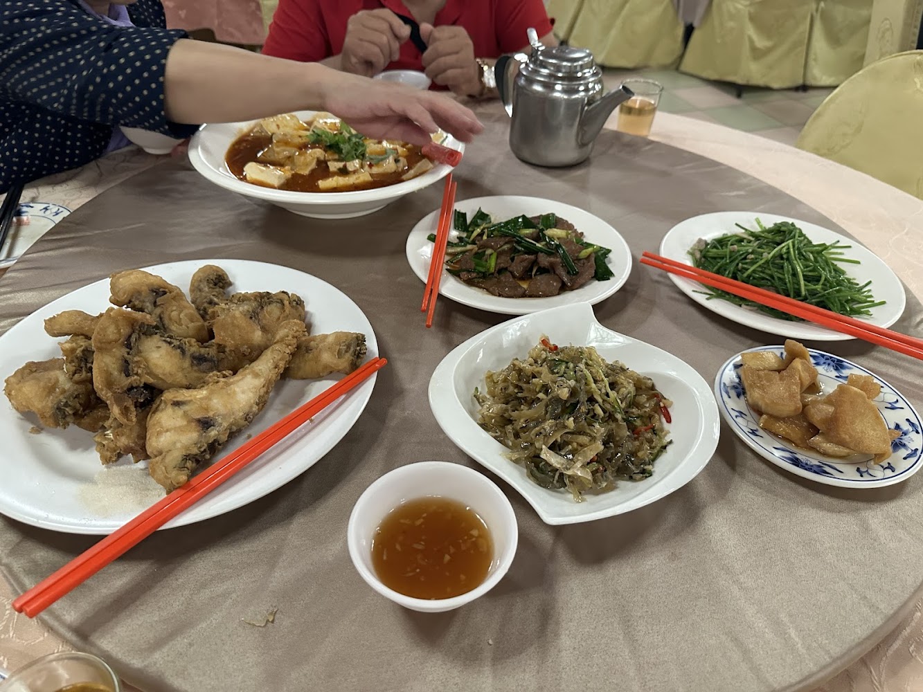石園活魚餐廳一桌家常熱炒