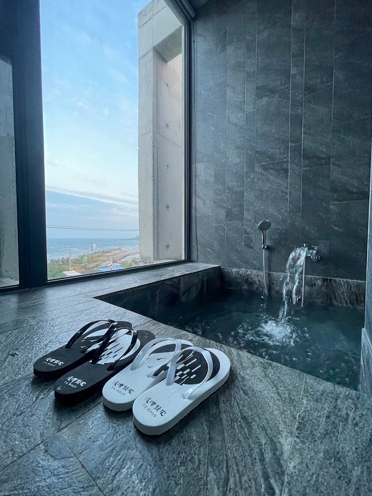 後灣發宅海景浴池