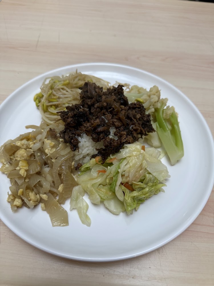 淡江大學美食廣場台式家常便當配菜簡單實在