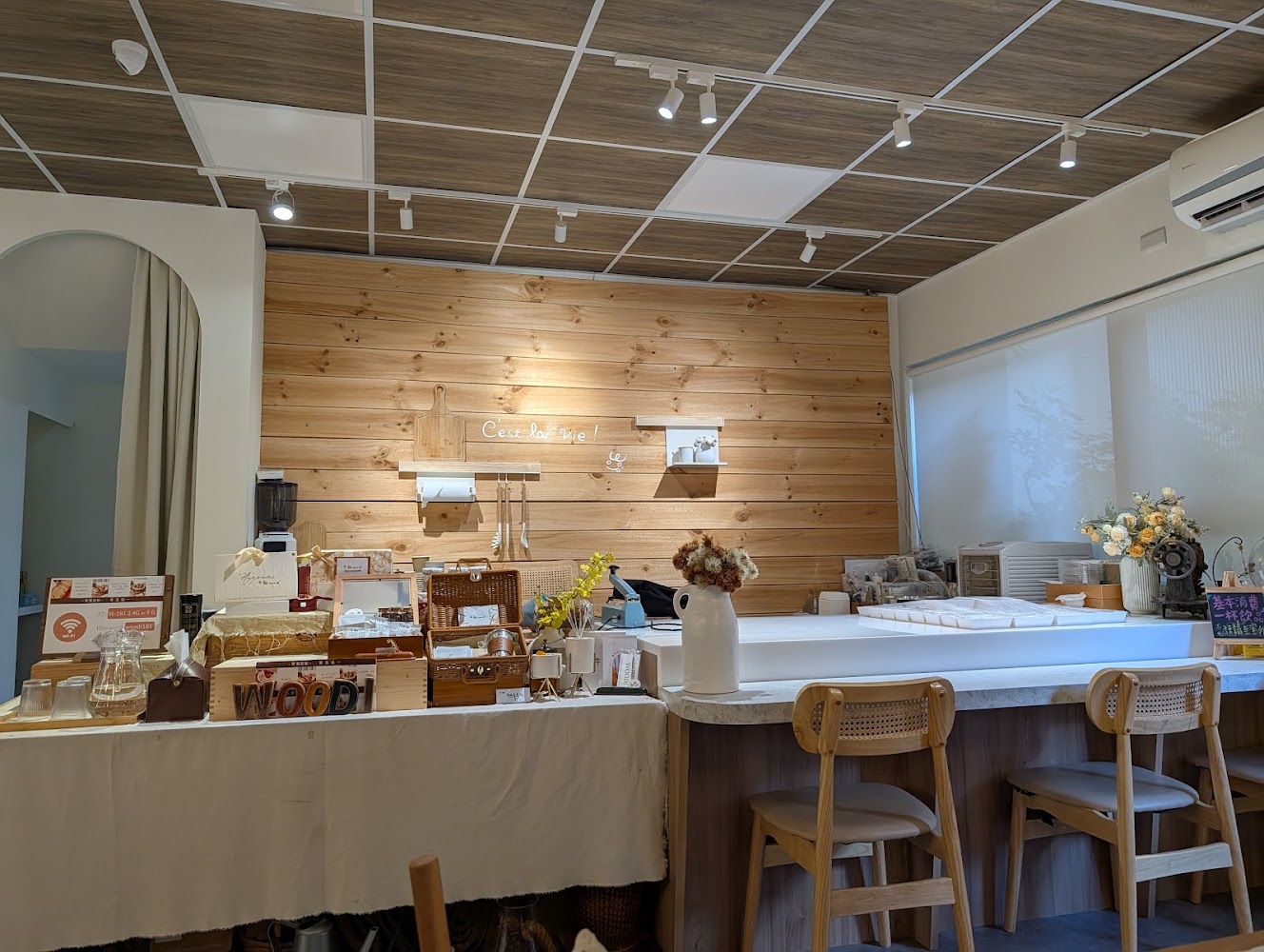 午甜Woodi店內空間