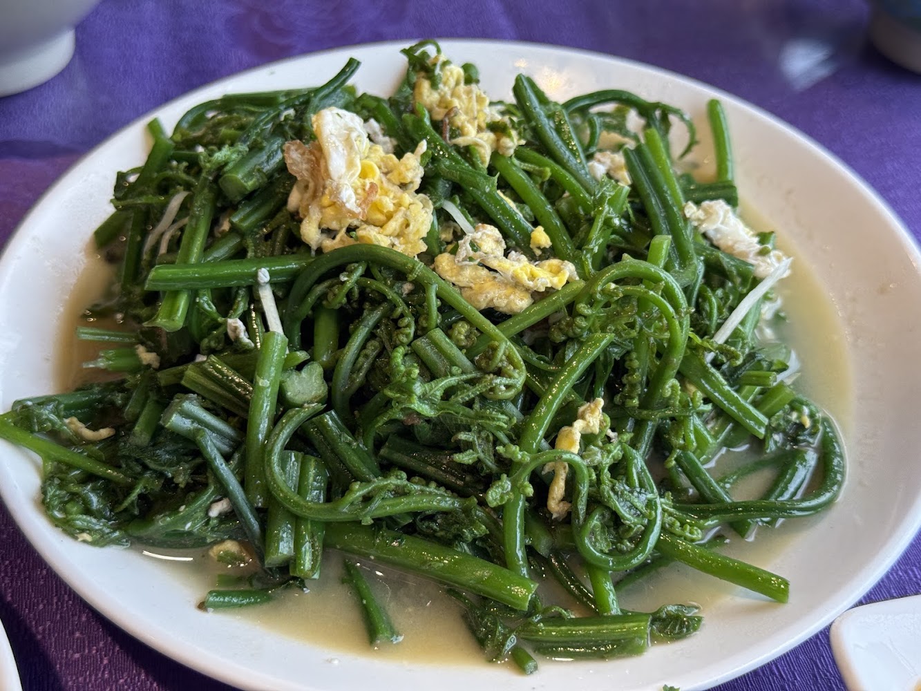 貓空山中茶炒蕨菜