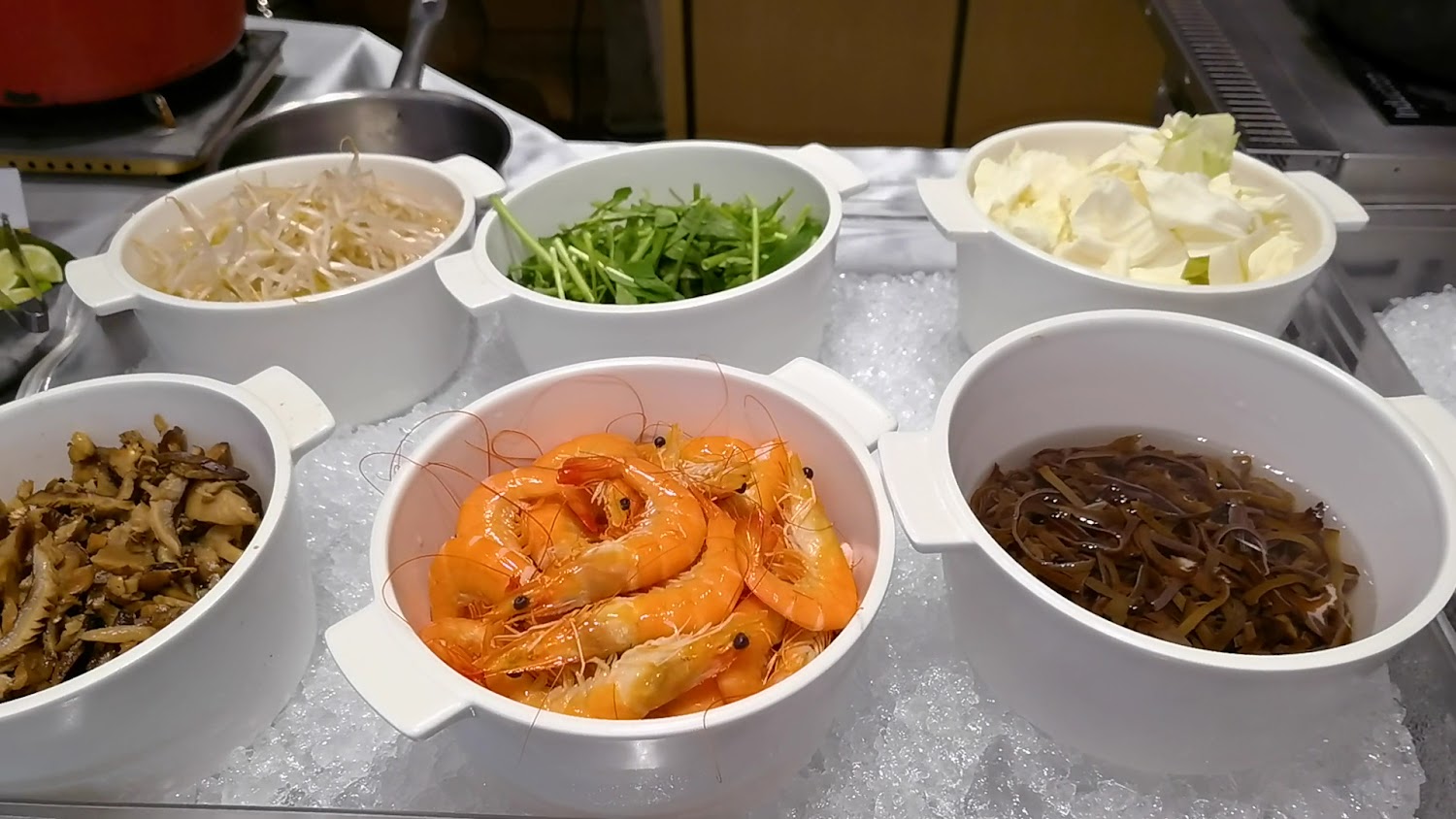 敘日全日餐廳火鍋蔬菜與配料