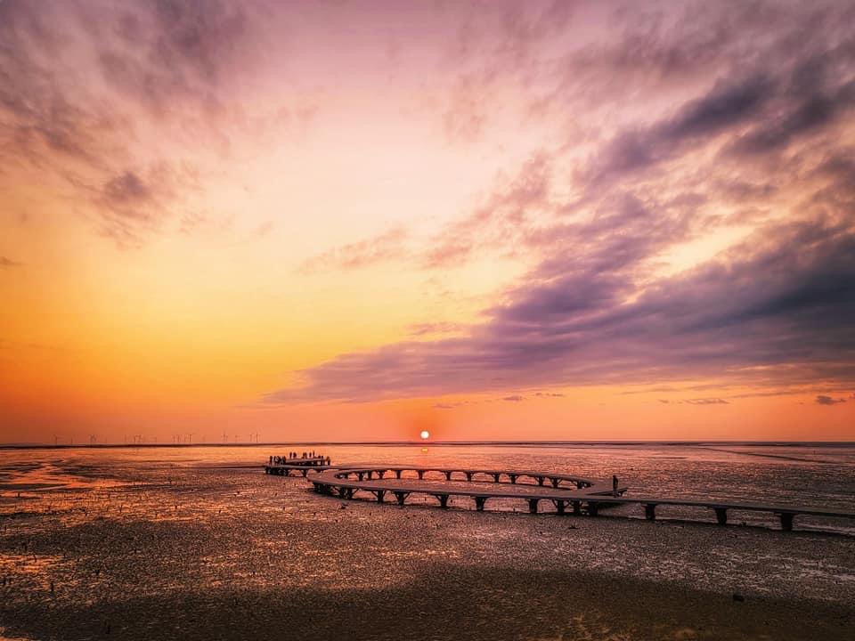 香山溼地美山步道夕陽晚霞景觀