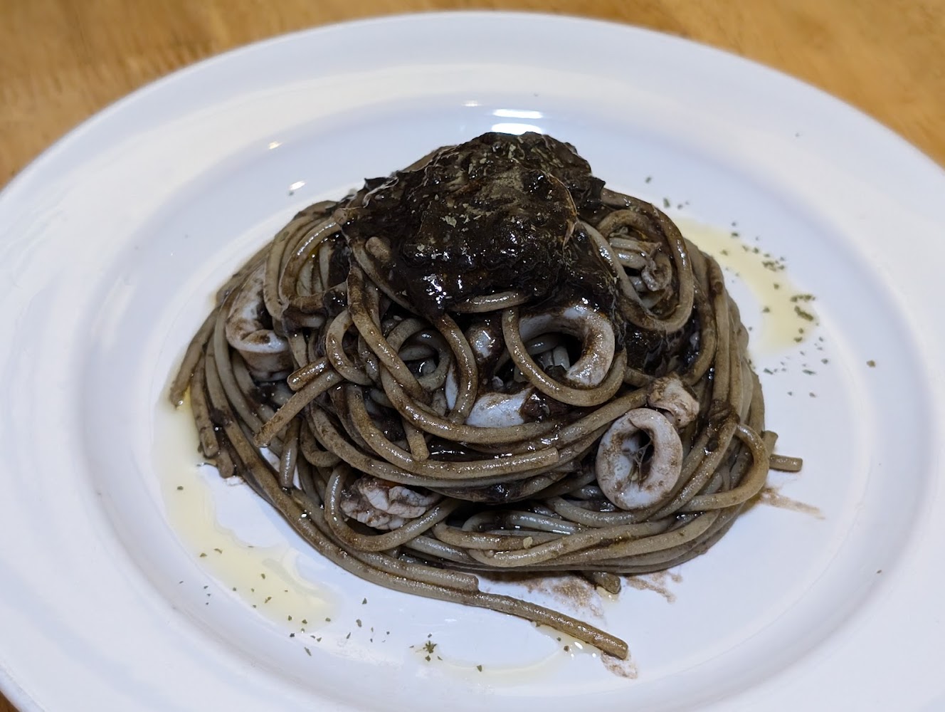 爐子煮賣所墨魚麵料理