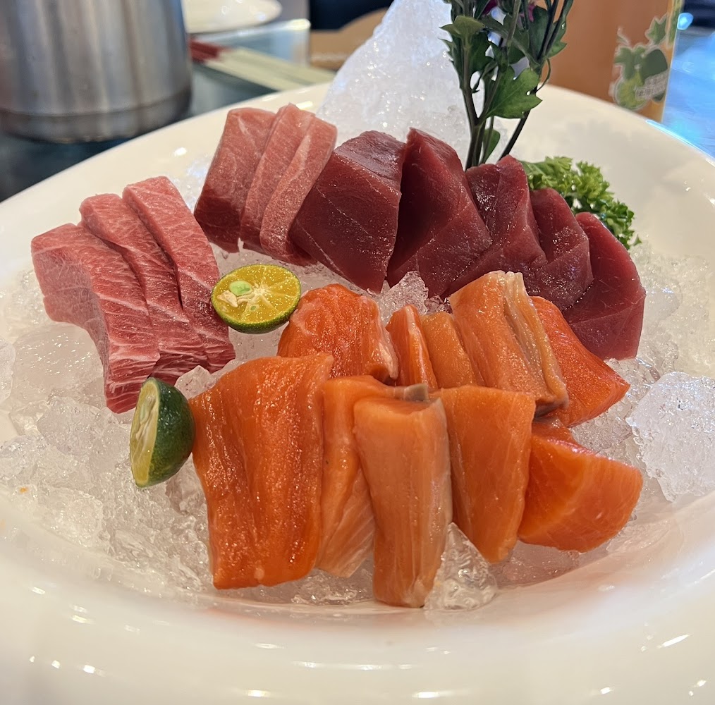 阿榮坊生魚片拼盤