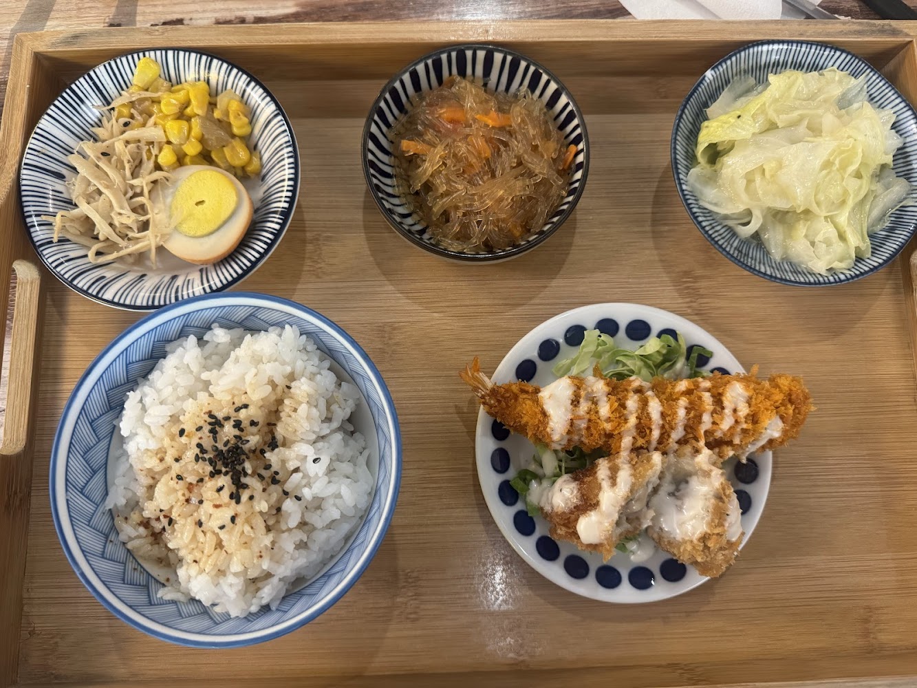 OLiA 吃飯炸物定食