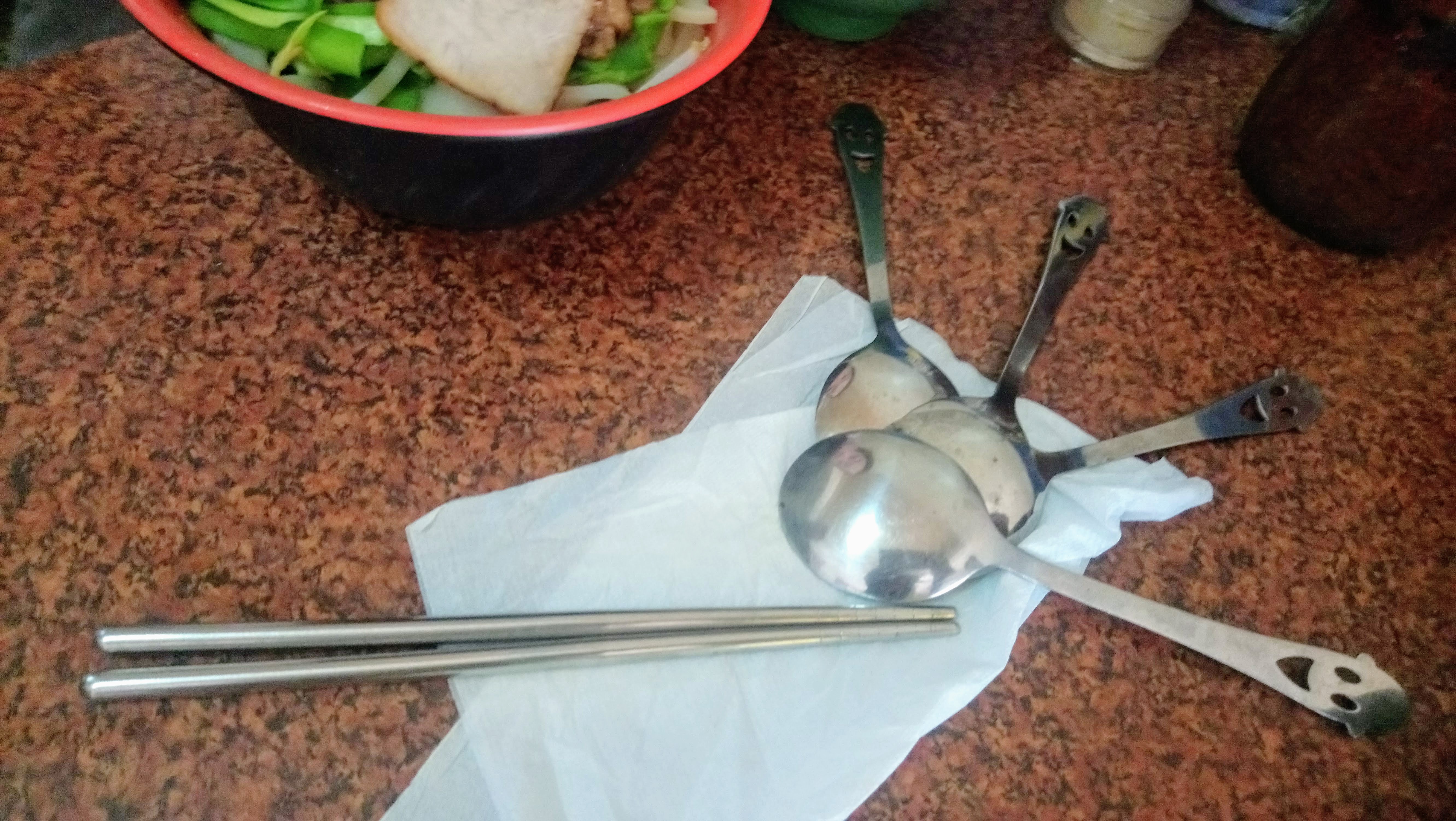 麵食與桌面餐具