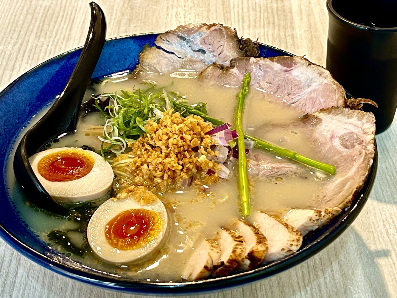 屋台拉麵濃郁拉麵特寫