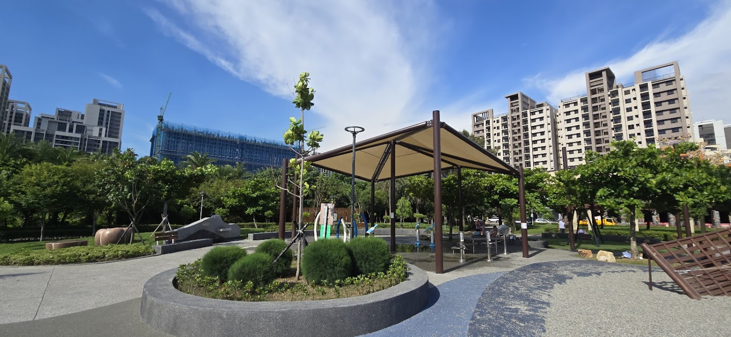 梧棲漁寮公園整體景觀與遮陽設施