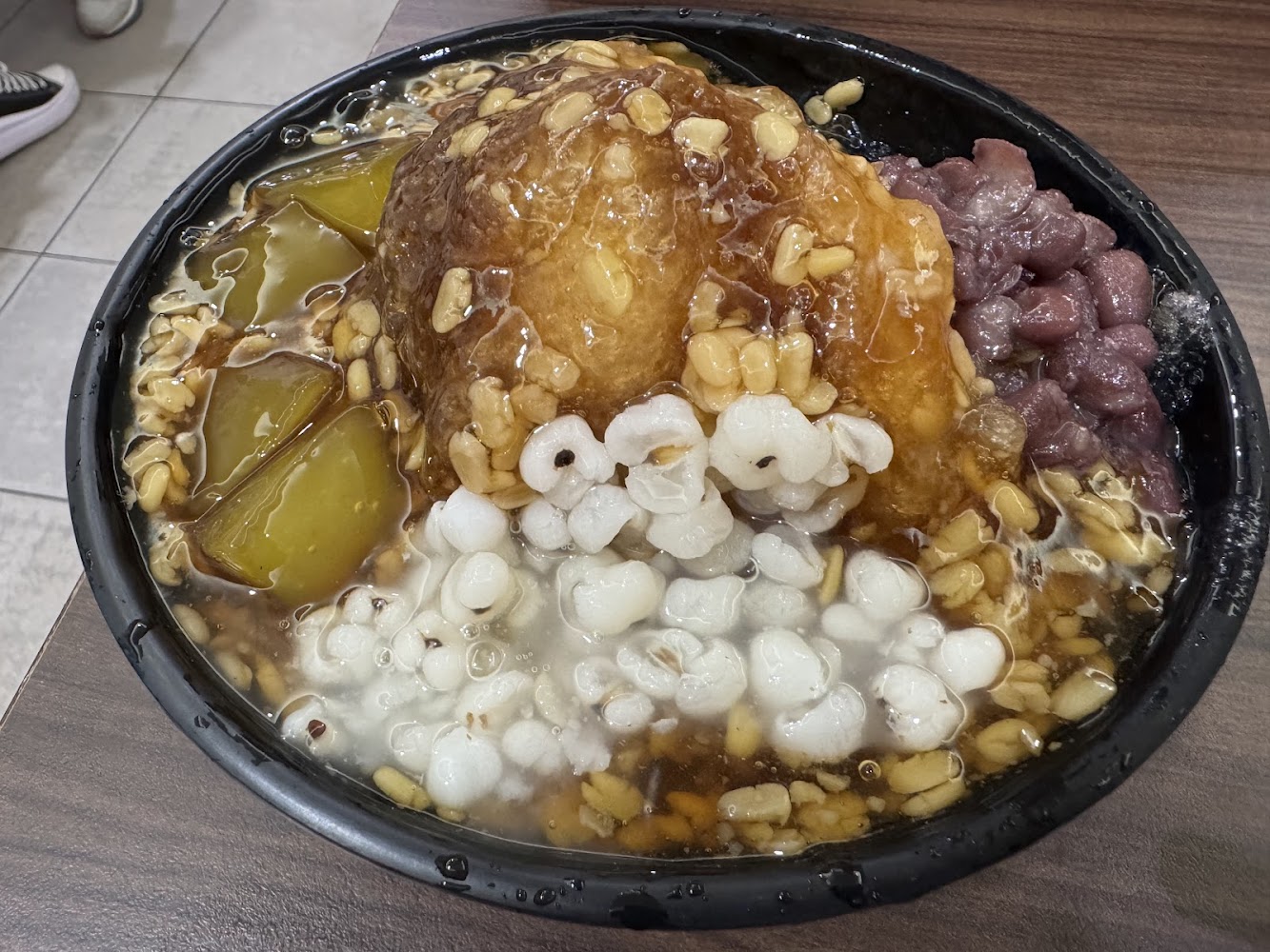 台東客來吃樂綜合剉冰配料豐富