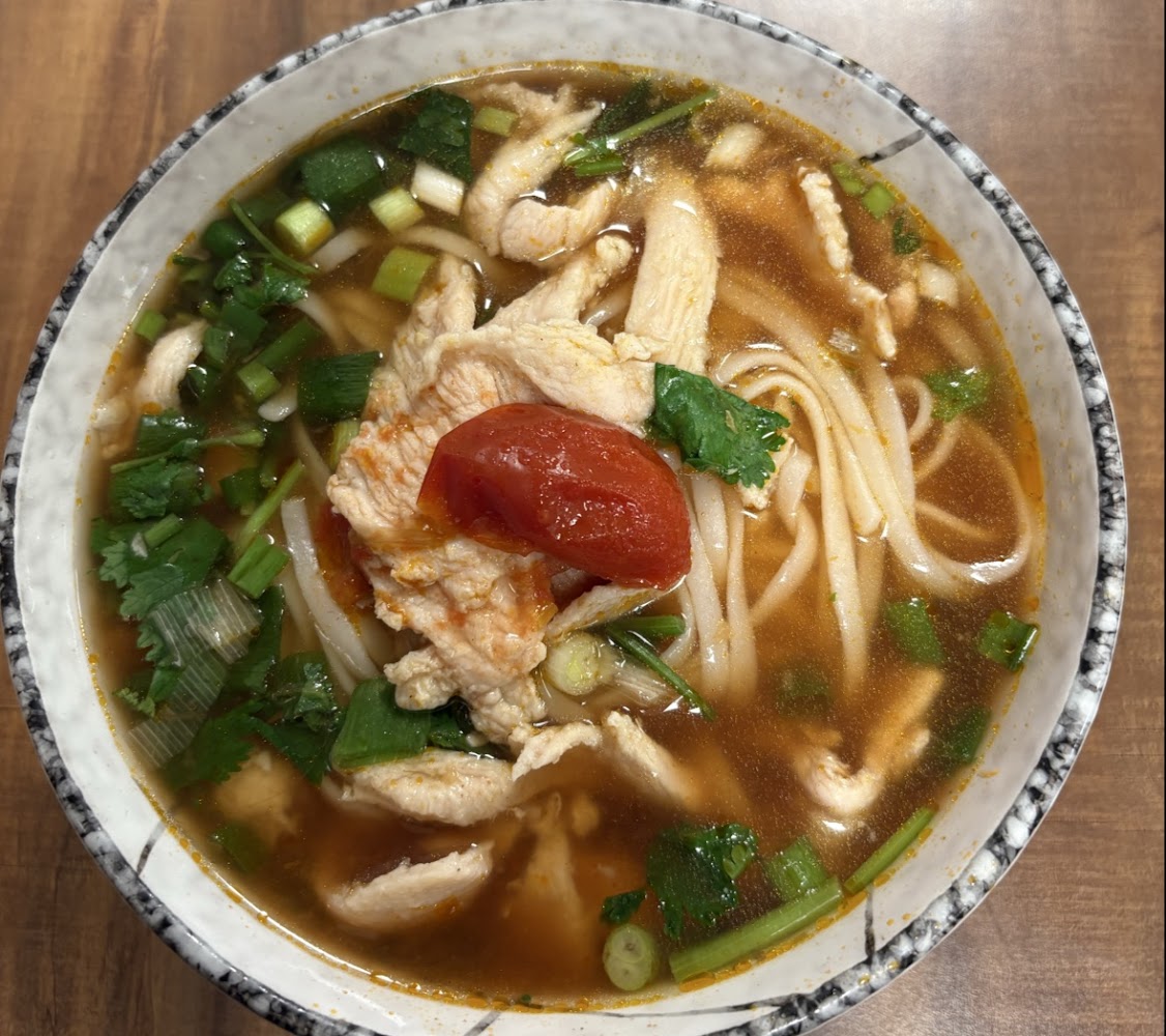 越南清化河粉番茄雞肉河粉