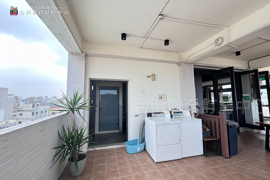 嘉義輕行旅．雙人房 $1680元 起｜含早餐＋送嘉義佐登妮絲城堡全票２張
