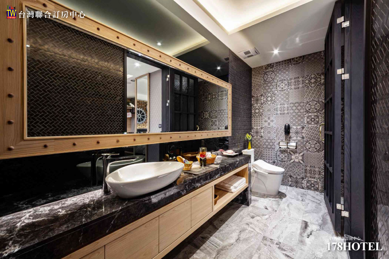 挪威森林MOTEL台中文創館.摩登商務房 $1580元|含早餐+簡餐,親子友善