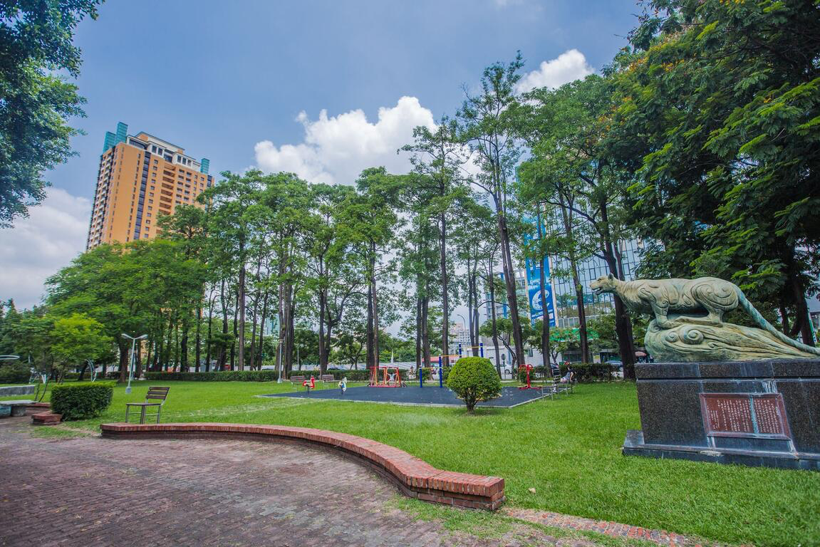 台中草悟道怎麼玩最順？勤美商圈、文創景點與散步拍照亮點一次整理