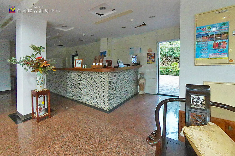 屏東墾丁藍杉會館 雙人房 平日含早餐 ＄1000元｜白沙灣旁寵物友善海景民宿