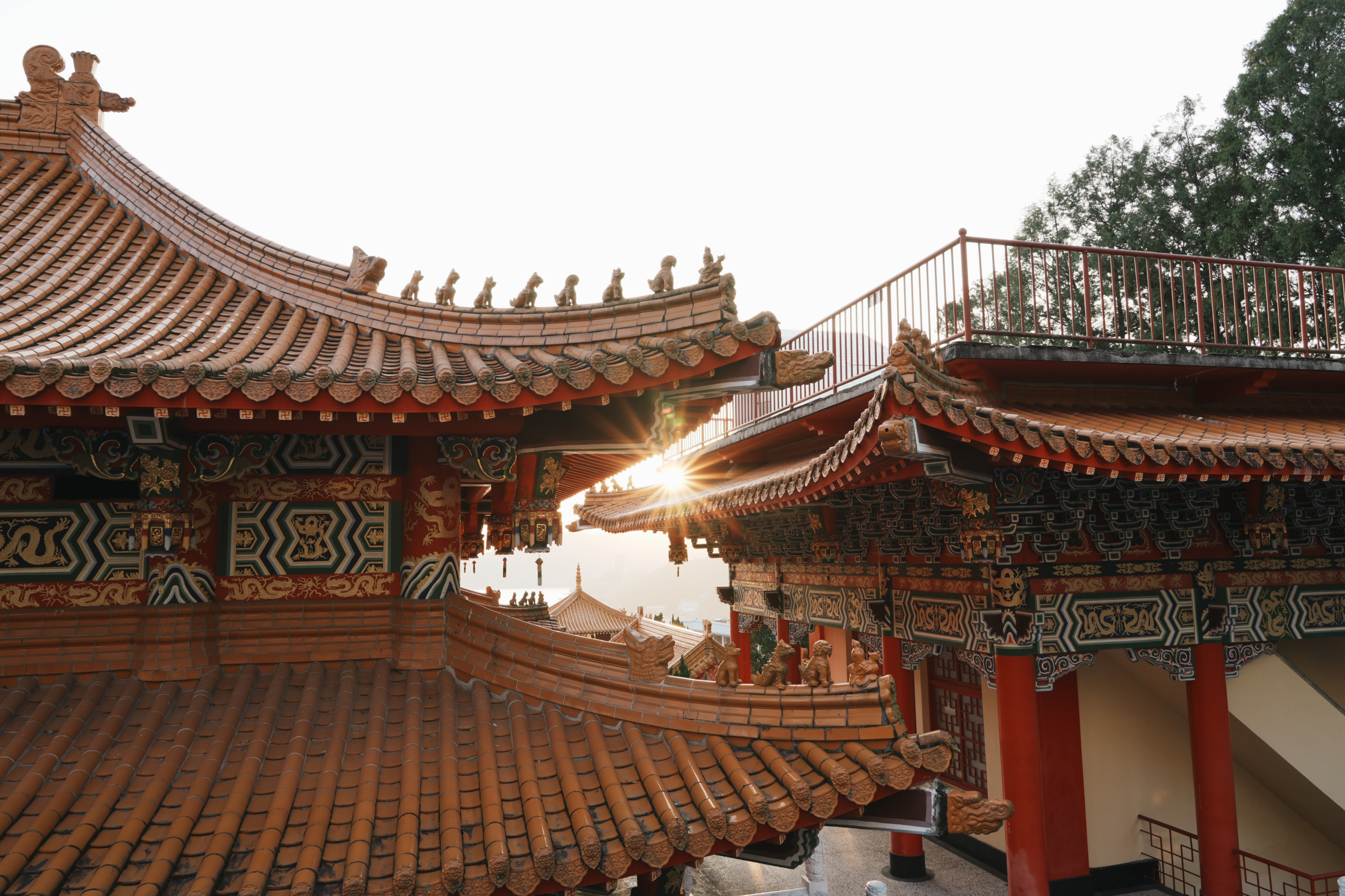 站在日月潭之上,走進文武廟的山水之間,讓風景與信仰慢慢滲進旅程裡