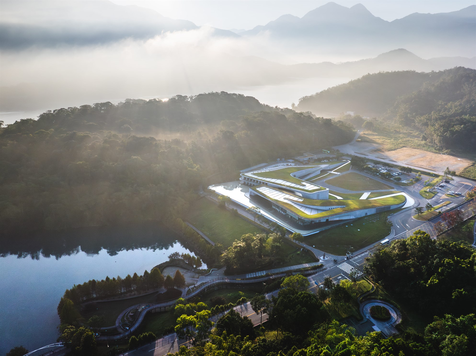 日月潭旅遊攻略整理，從交通方式到景點安排與慢旅行玩法完整規劃
