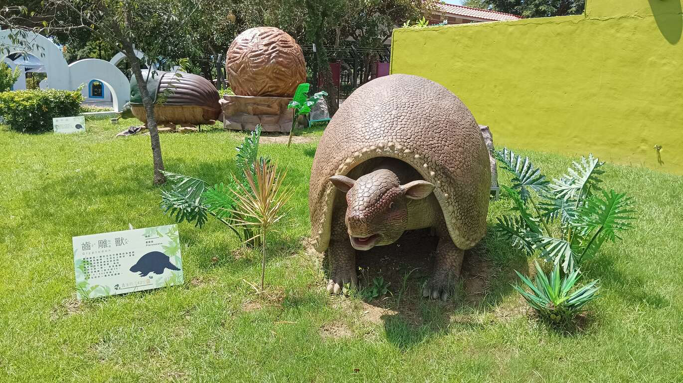 古生物奇幻樂園適合小孩去嗎，恐龍場景、互動體驗與拍照亮點一次看