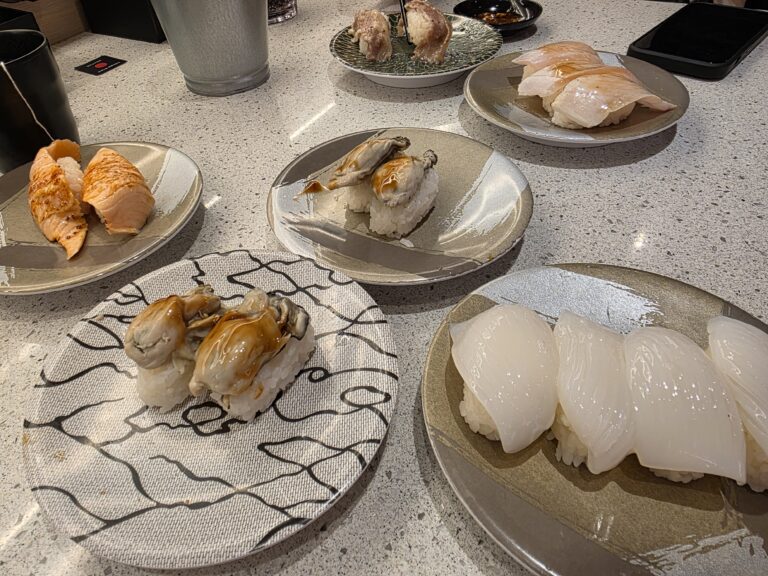 MAGiC TOUCH點爭鮮美術店深度評測 高雄鼓山平價日式料理與用餐體驗全解析