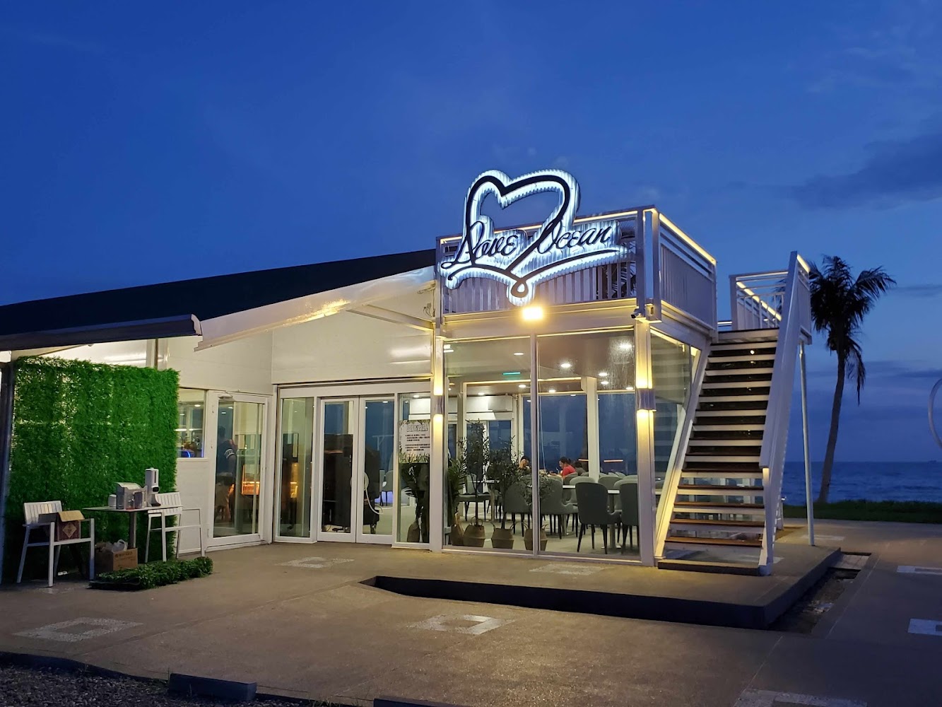 愛琴海岸海景渡假農場懶人包 高雄彌陀看海用餐與露營一次玩