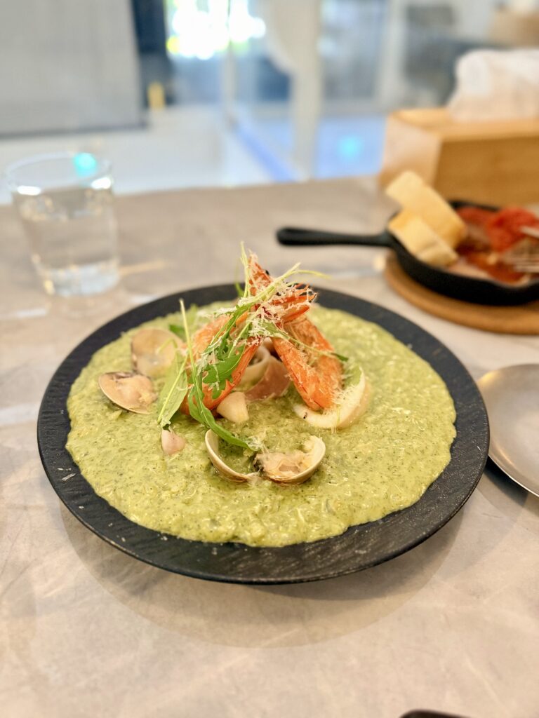拾年一刻TRATTORIA竹北義式餐廳深度評測：從青醬義大利麵到海鮮燉飯，竹北聚餐約會都值得收藏