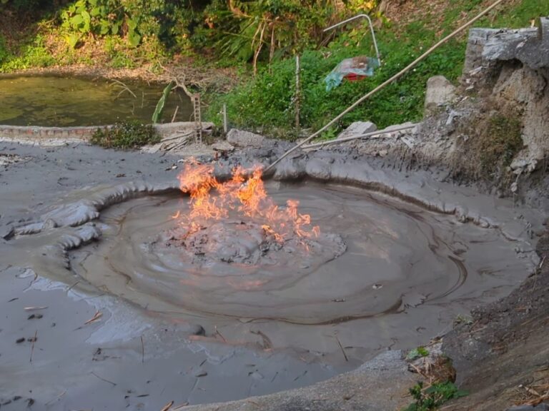 新養女湖深度旅遊攻略：泥火山、天然冒火與蜂蜜小店一次看