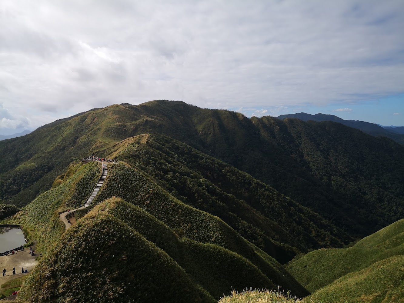 抹茶山懶人包｜宜蘭礁溪登山路線、停車攻略、朝聖景點與伴手禮一次看