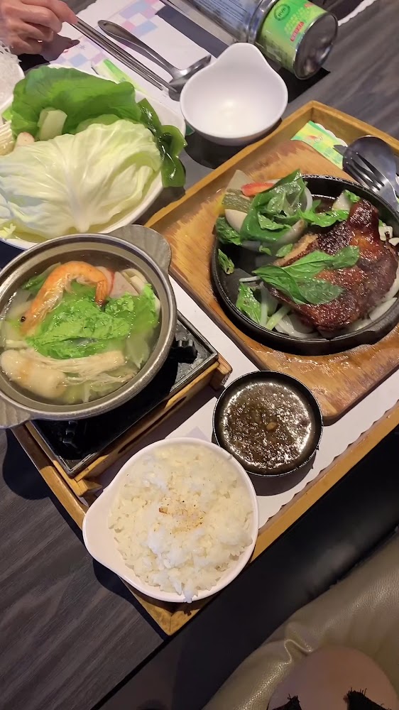 桃園好吃懶人包｜8 間在地人氣美食排行榜，從米干、泰式到宵夜一次吃透透