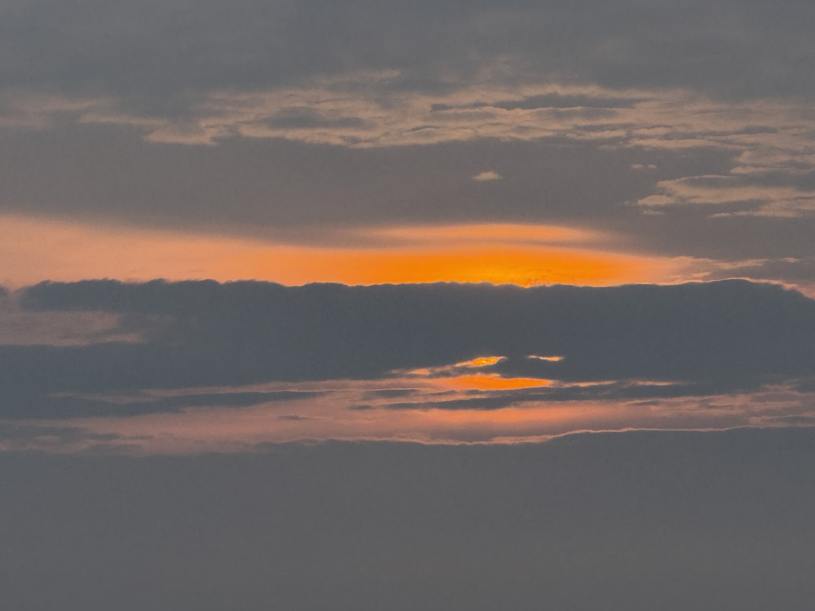 彩色珊瑚礁民宿 澎湖夕陽景色