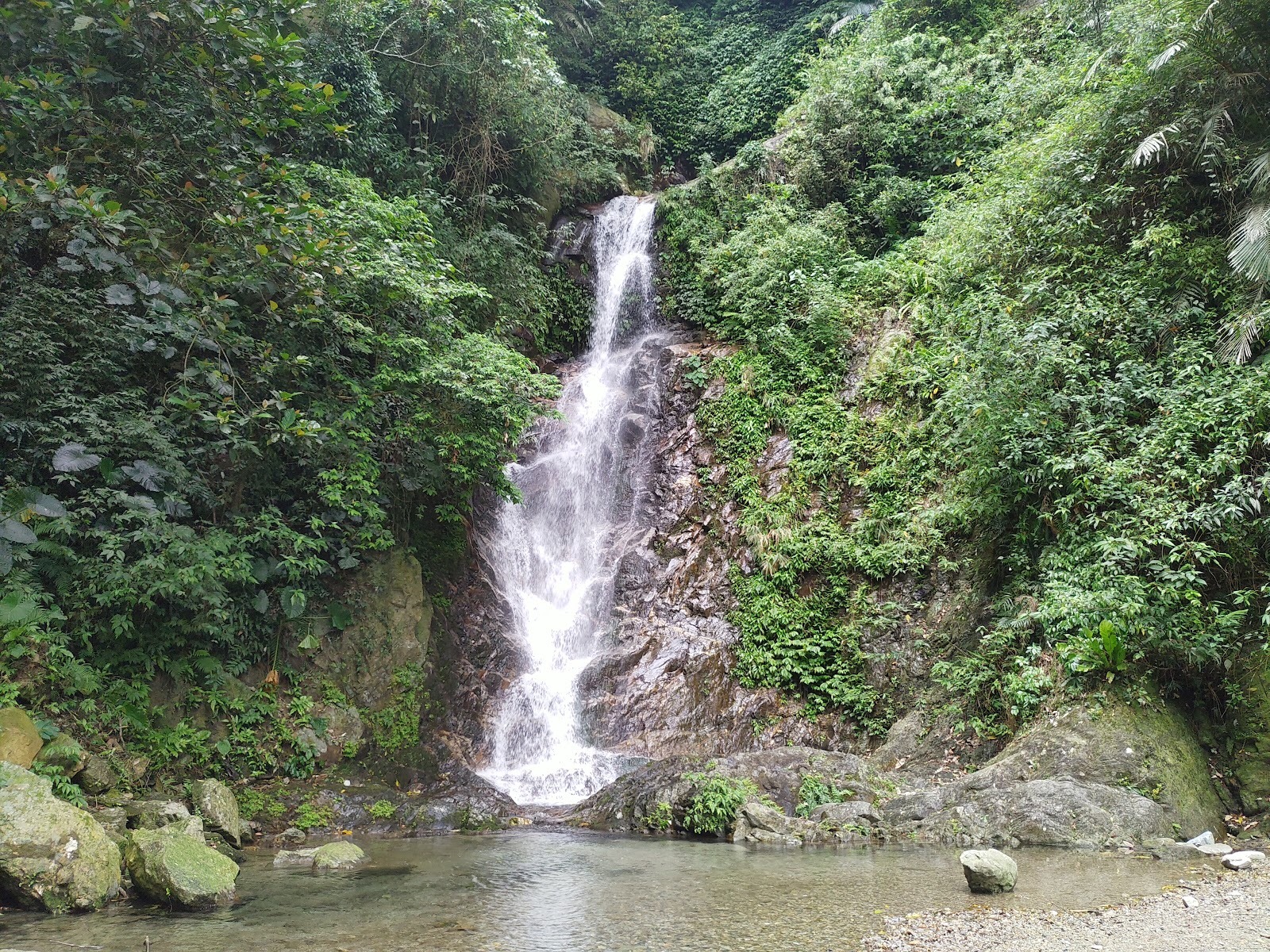 撒固兒瀑布雙層清澈水潭花蓮秀林