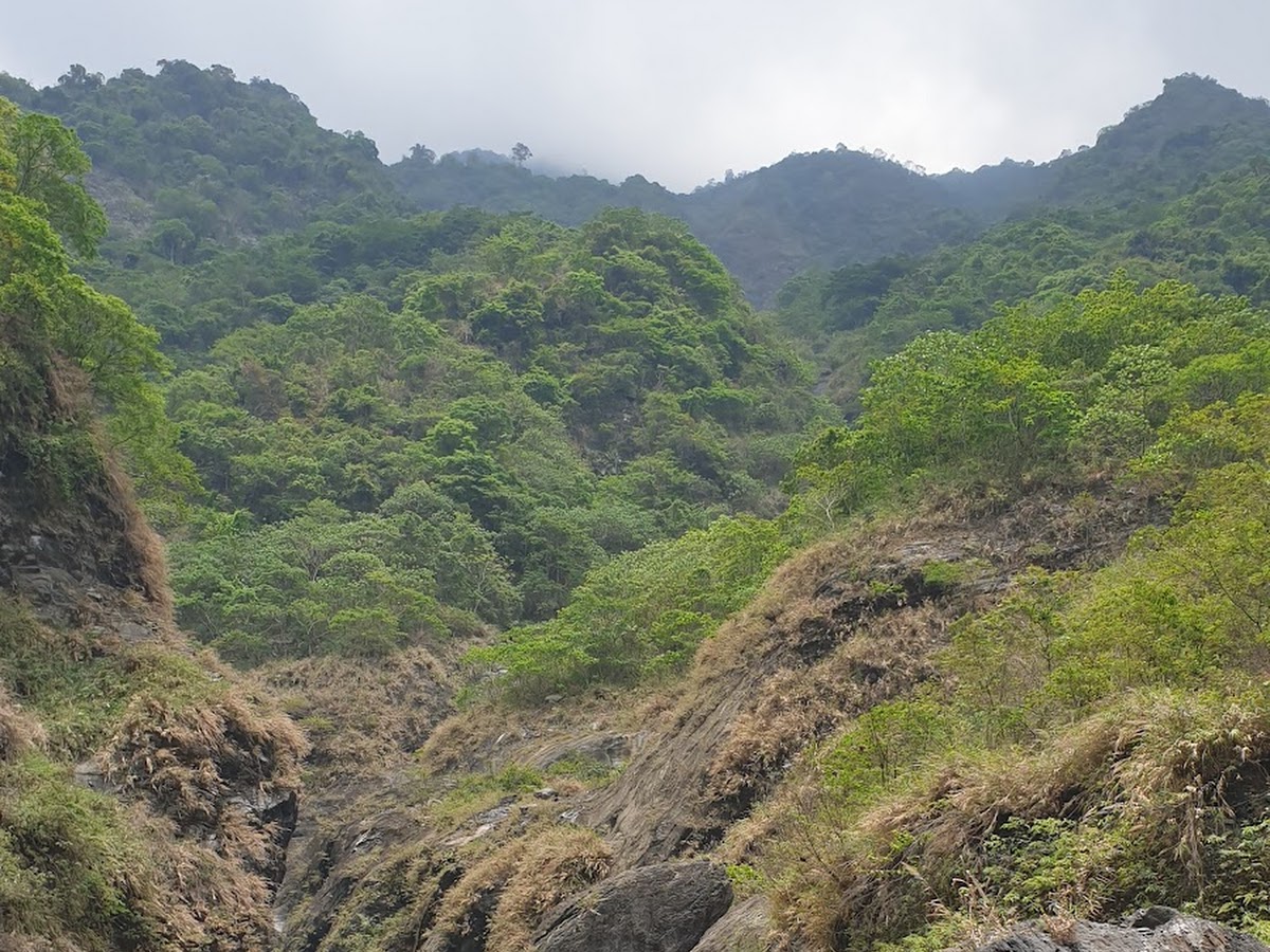 泰武鄉鴛鴦瀑布溪谷山景