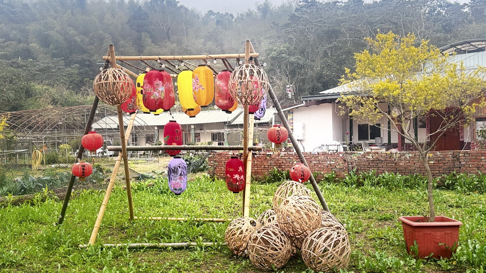 斗六太平老街街道景觀，古早風格騎樓老建築