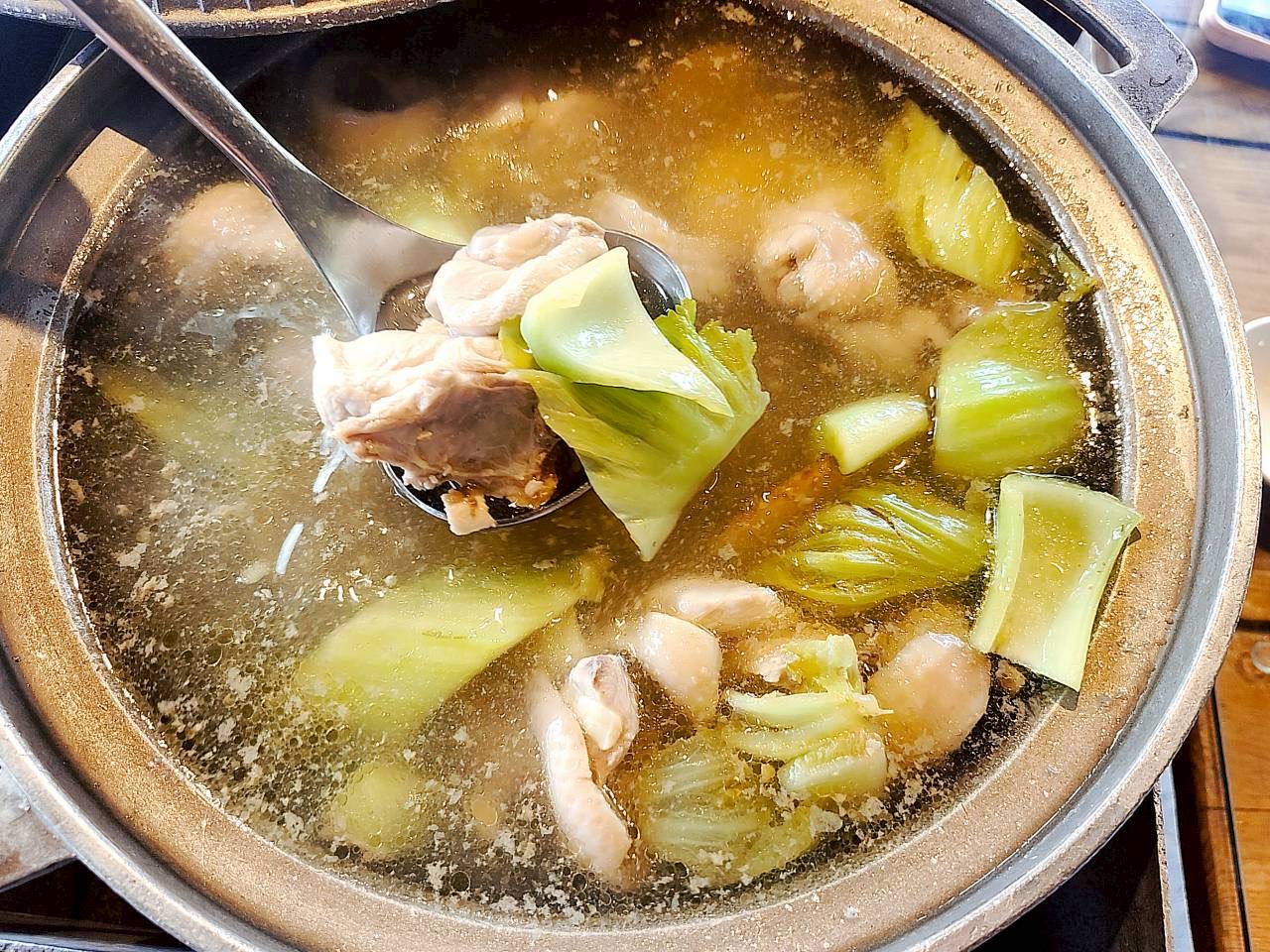 居高風味餐廳 砂鍋土雞湯 排灣族料理 屏東三地門